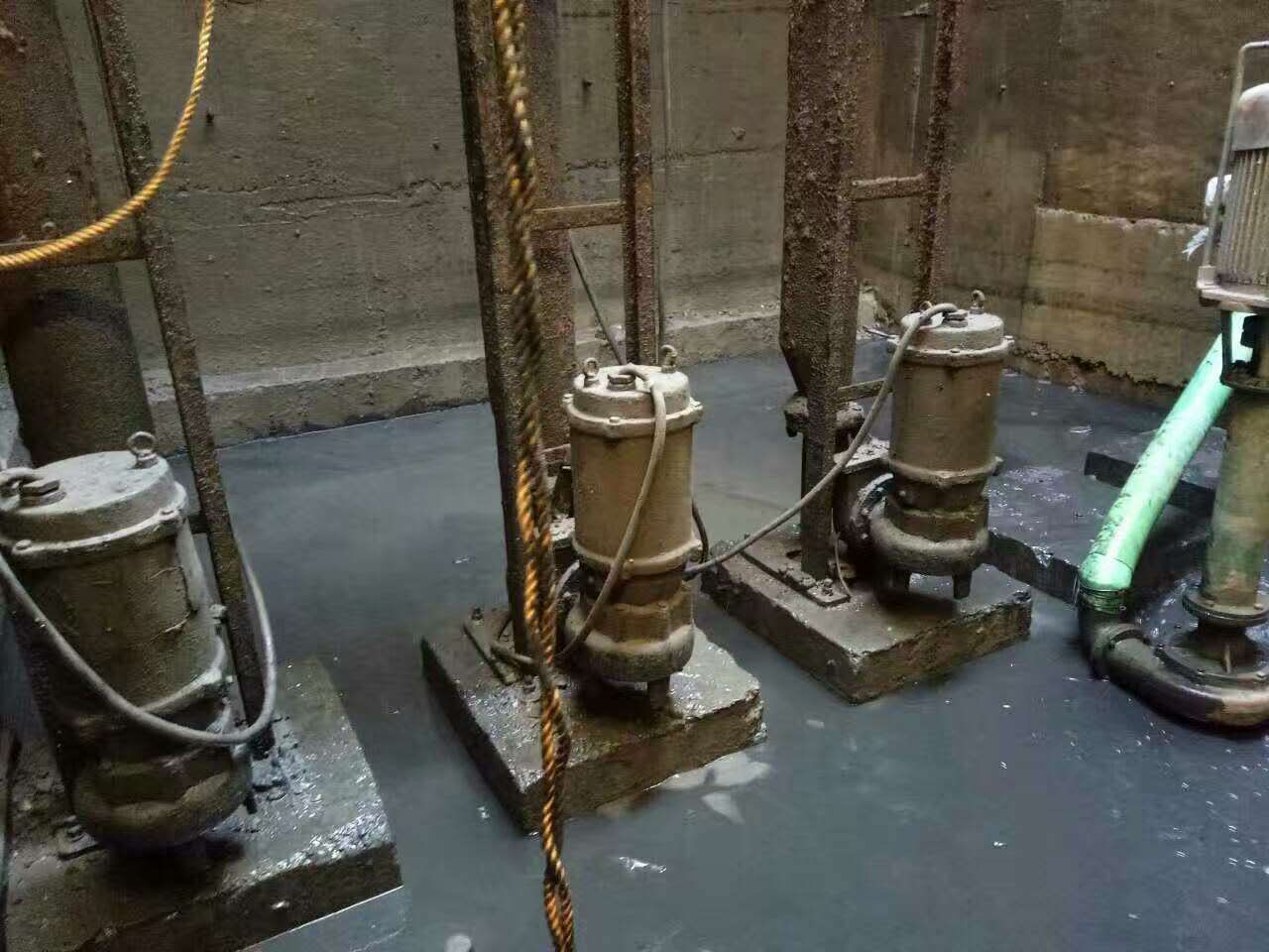 寿阳污水池清理